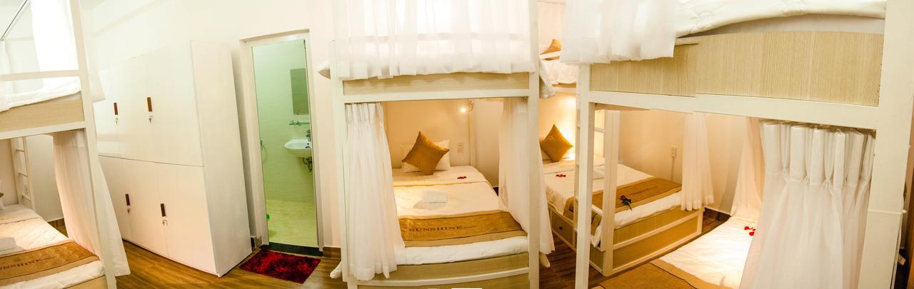 Sunshine Hostel Hue Bagian luar foto