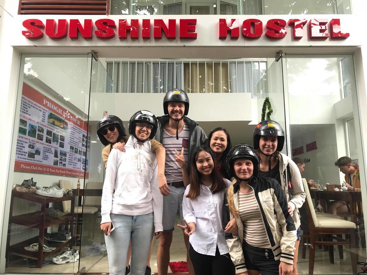 Sunshine Hostel Hue Bagian luar foto
