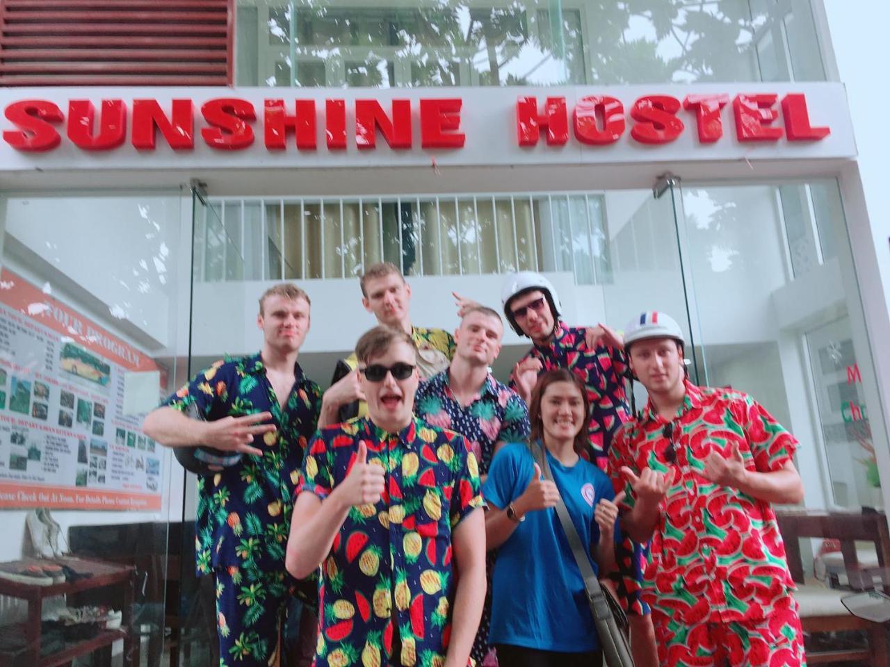 Sunshine Hostel Hue Bagian luar foto