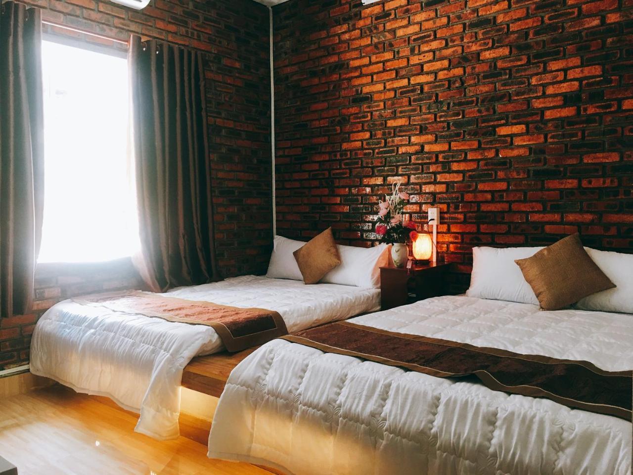 Sunshine Hostel Hue Bagian luar foto