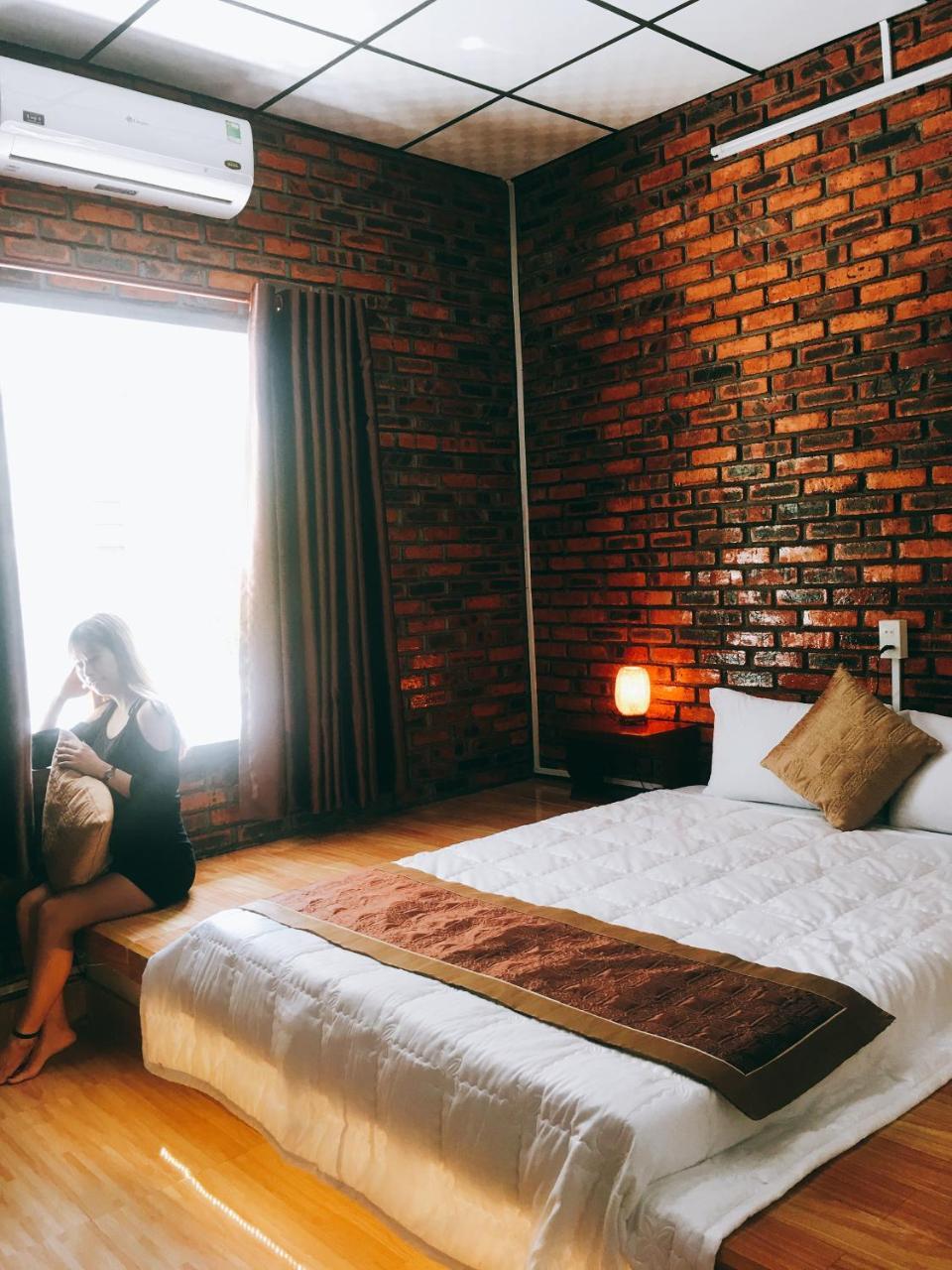 Sunshine Hostel Hue Bagian luar foto