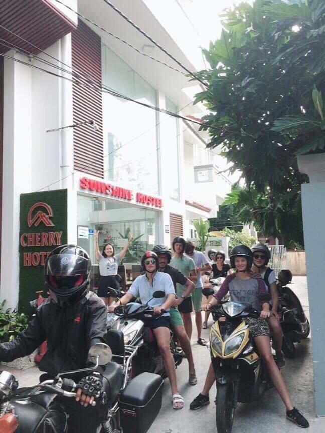 Sunshine Hostel Hue Bagian luar foto